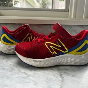 New Balance Fresh Foam Arishi v4 kids size 12